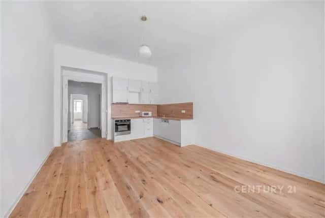 Prostorný byt 2+kk, Nusle, Sezimova, Praha 4