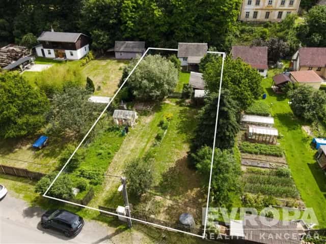Prodej chaty s pozemkem 915 m2 – Dubá, ul. Dlouhá, Dubá, okres Česká Lípa