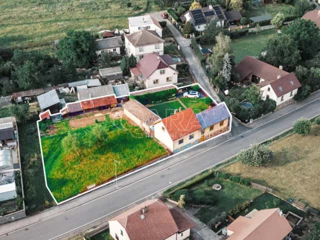 Prodej rodinného domu 4+1 s garáží a zahradou, Kácov, Kácov, okres Kutná Hora