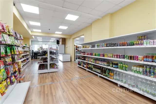 Obchodní prostory v centru Roztok u Prahy – 246 m2, Tyršovo nám., Roztoky