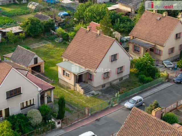 Prodej domu 4+1, Horní Počaply, krásná lokalita, velká zahrada, Horní Počaply, okres Mělník