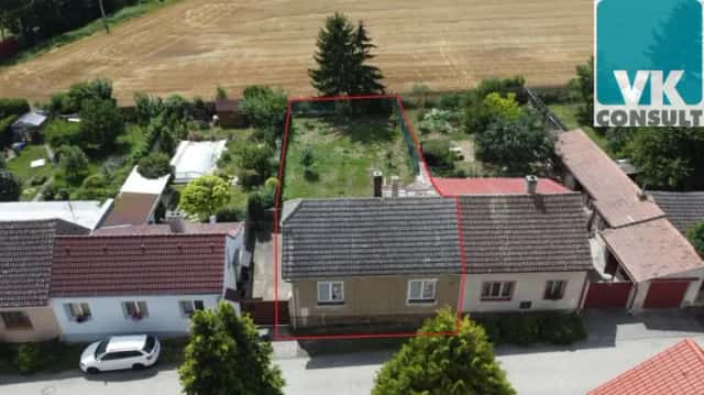 Prodej domu 2+1 v rekonstrukci se zahradou v Zápech u Prahy, Zápy, okres Praha-východ