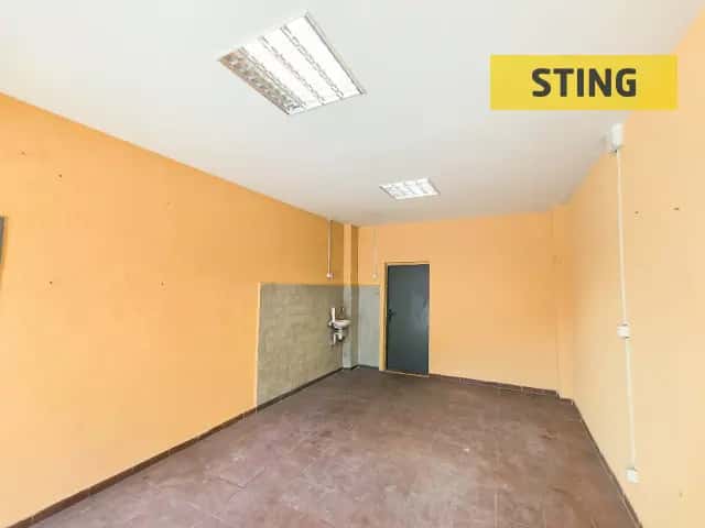 Pronájem komerčního prostoru - dílny, služby - 106 m2 . Karviná, ul. Bohumínská, Karviná