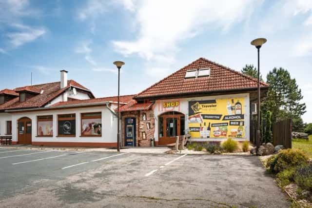 Pronájem obchodního prostoru – Celnice, Břeclav | Všestranné využití: prodejna, služby, bistro, Břeclav