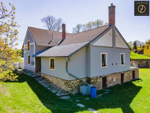 Prodej venkovské usedlosti 5+1, pozemek 5209 m2, Bořetice u Kolína, Červené Pečky, okres Kolín