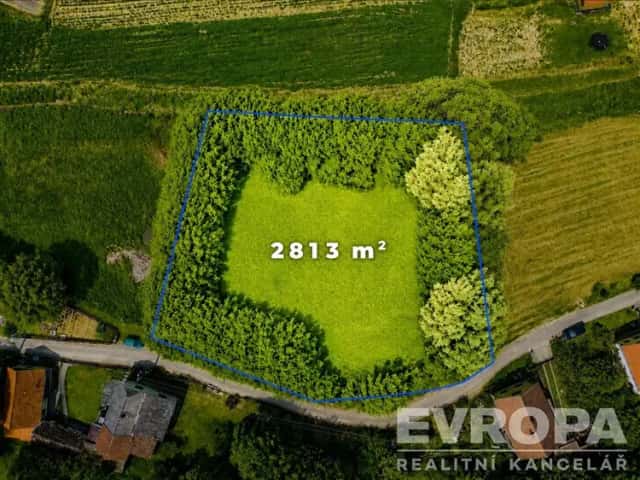 Stavební pozemek 2 813 m2 Sendražice u Smiřic | Výstavba 2 rodinných domů, Sendražice, okres Hradec Králové