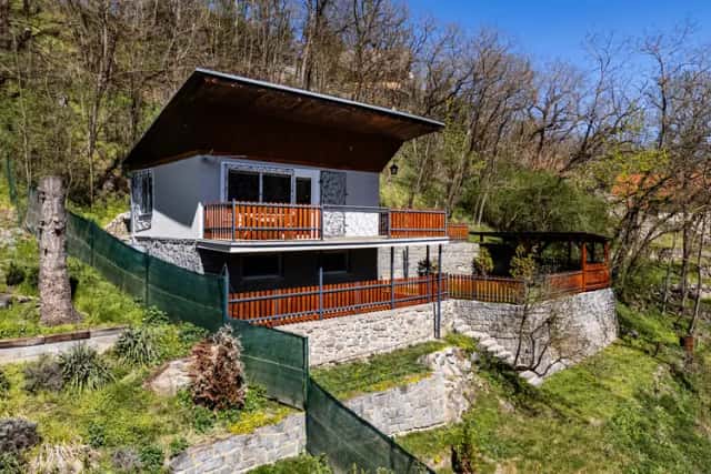 Prodej chaty 48 m2, pozemek 394 m2 - Nevězice, okres Písek, Nevězice, okres Písek