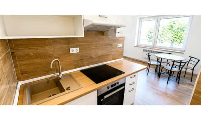Prodej světlého bytu 1+kk po rekonstrukci - Tečovice (Zlín), Zlín