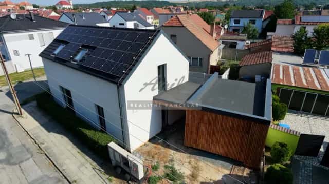 Prodej moderní, samostatně stojící novostavby před dokončením ve městě Slavkov u Brna, Slavkov u Brna, okres Vyškov