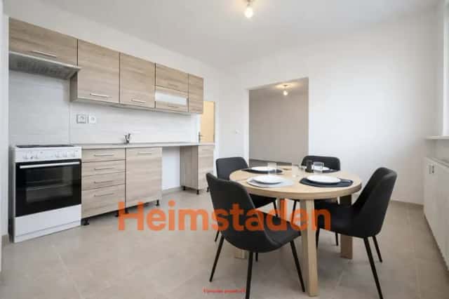 Pronájem bytu 1+kk 35 m2, Karviná-Hranice - Karviná - Hranice, Slovenská 2915/56, Karviná – Karviná-Hranice