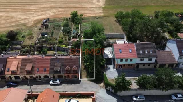 Prodej pozemku v Hustopečích, Hustopeče, okres Břeclav