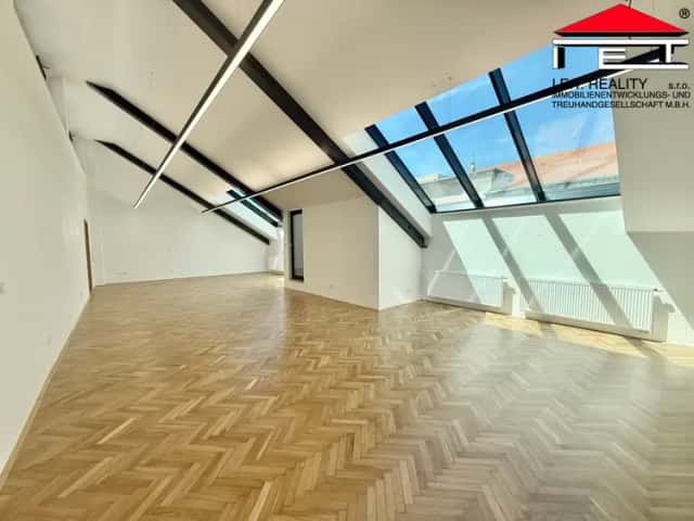 Pronájem kanceláře 196 m2, Brno-město, Moravské náměstí, Brno, okres Brno-město