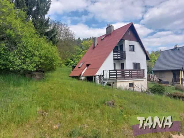 Větší zděná chata vhodná i k trvalému bydlení, klidné místo u lesa, Sychrov, Radostín, Sychrov, okres Liberec