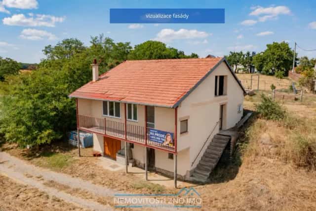 Prodej víceúčelového objektu s lisovnou, vinným sklepem, obytnou jednotkou a rozlehlým pozemkem, Pravice, okres Znojmo