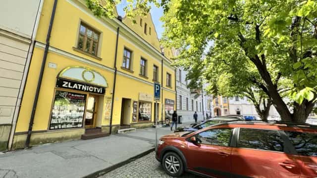 Pronájem velkého bytu 2+kk s parkovištěm v centru Uh.Hradiště, Uherské Hradiště