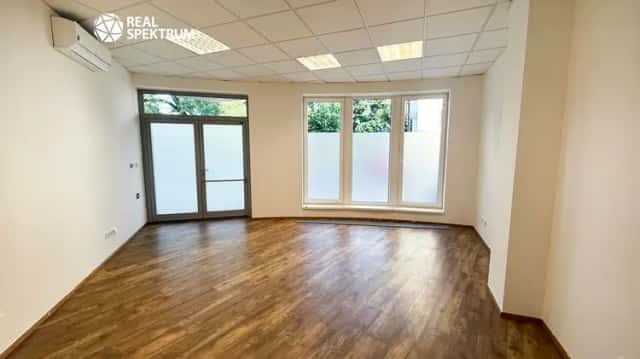 Pronájem kancelářského celku se vstupem z ulice 82 m2, ul. Klíčová, Brno - Černovice, Klíčova, Brno, okres Brno-město