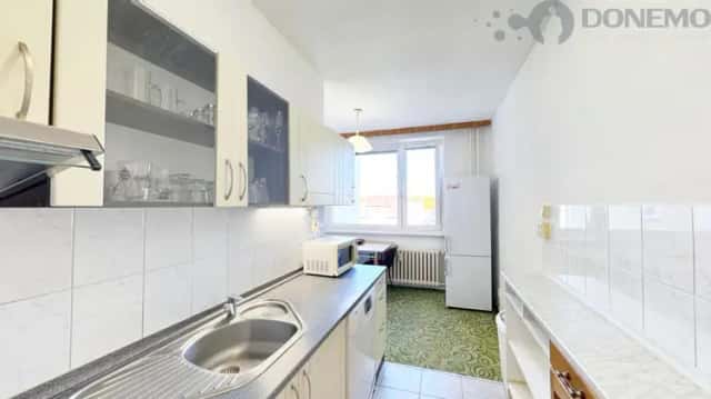 Nabízíme dlouhodobý pronájem bytu s lodžií 3+1, 75 m2 + sklep 1,6 m2 na ulici Mišákova v širším centr, Mišákova, Olomouc