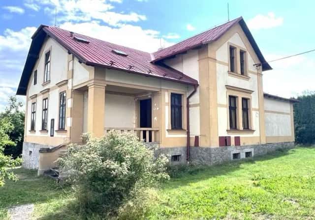 Vilový dům s pozemky 3.933 m2 v obci Česká Kubice., Česká Kubice, okres Domažlice
