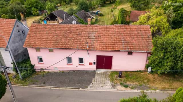 Rodinný dům se zahradou 2 661 m2 a hospodářským zázemím v Zdislavicích, Troubky-Zdislavice, okres Kroměříž