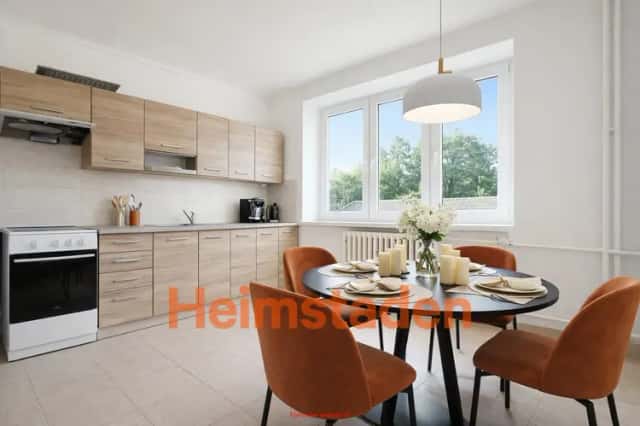 Pronájem bytu 2+1 57 m2, Karviná-Nové Město - Karviná - Nové město, Čapkova 1517/23, Karviná – Karviná-Nové Město