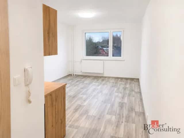 Pronájem bytu 1+kk 24 m2, Chodov, Čs. odbojářů 1007, Chodov, okres Sokolov