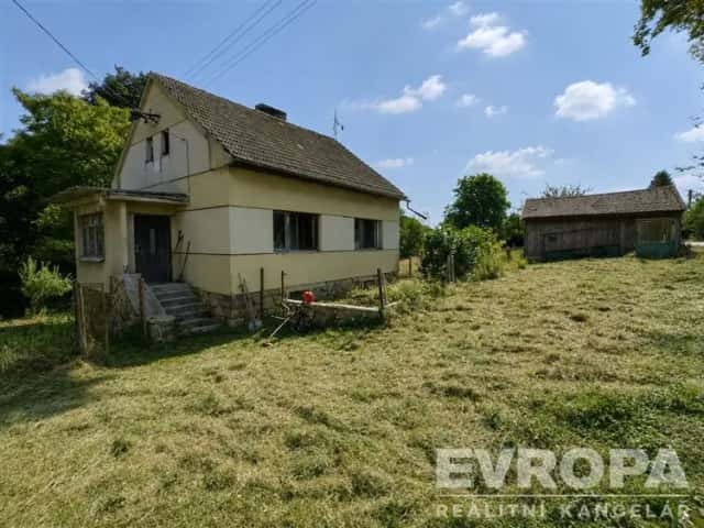 Prodej rodinného domu, 3+1, 93 m2, pozemek 1940 m2, Zbonín, Varvažov, okres Písek