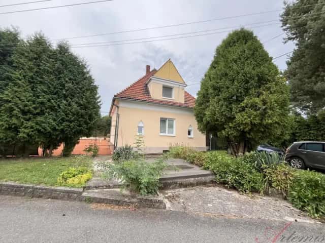 Rodinný dům s tenisovým kurtem, Bartošovice, Bartošovice, okres Nový Jičín
