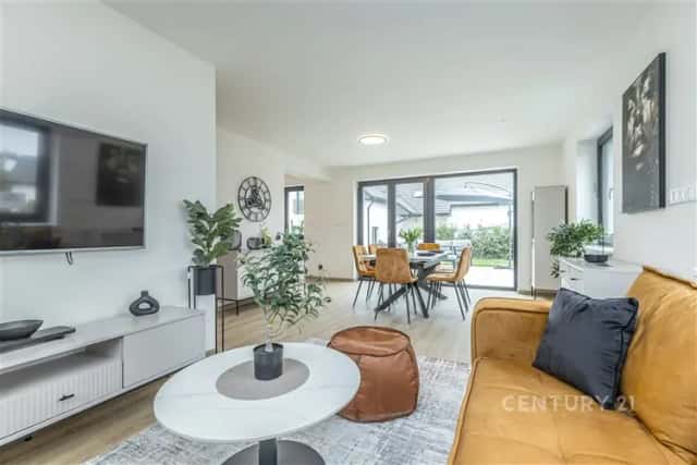 Novostavba 4+kk - 117 m2 | vlastní zahrada 282 m2 | 2 parkovací stání, Škvorec, okres Praha-východ