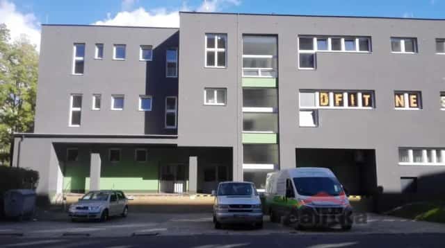 Pronájem komerčních prostor v Opavě-Kylešovicích, Opava