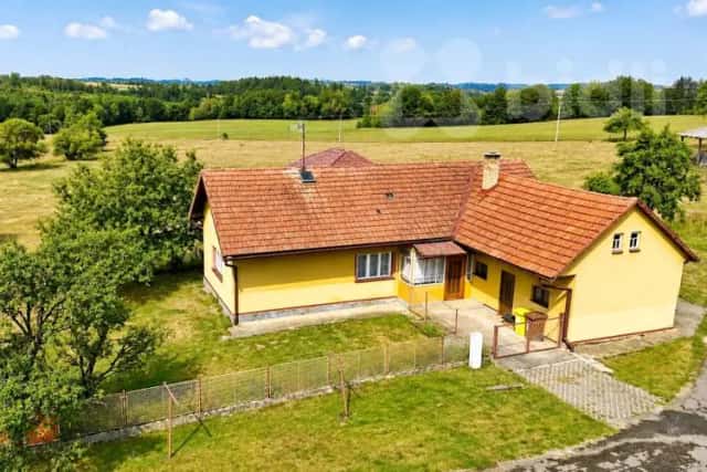 Prodej rodinného domu, pro bydlení i rekreaci, Rovná u Zajíčkova, Zajíčkov, okres Pelhřimov