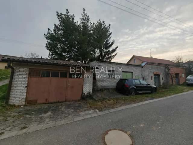 Prodej - vinné sklepy s garáží a pozemkem 360 m2 Polešovice, Polešovice, okres Uherské Hradiště
