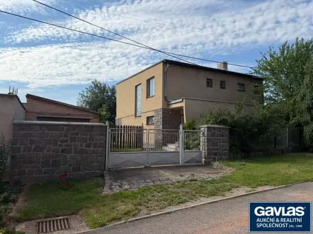 Prodej rodinného domu 5+1 se zahradou a garáží, Jedomělice, Jedomělice, okres Kladno