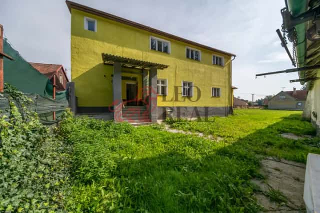 Rodinný dům o 2 bytových jednotkách, Načeradec, okres Benešov