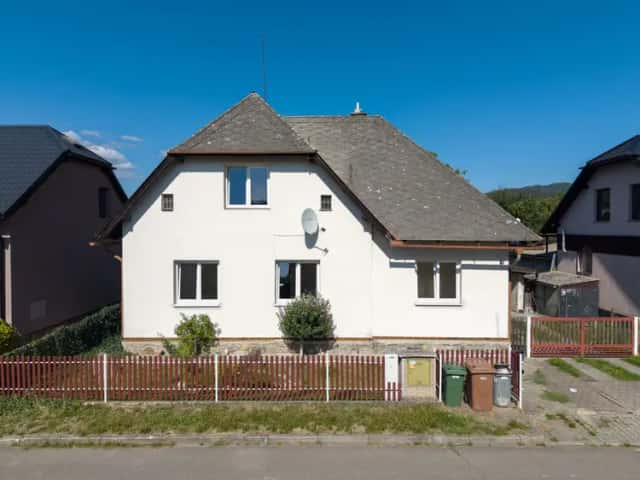 Rodinný dům 6+1 se zahradou v Rapotíně, v bezprostřední blízkosti Šumperka, Rapotín, okres Šumperk