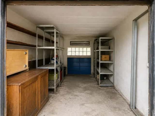 Praha 4, Braník, ul. Vrbova, prodej garáže,, Praha