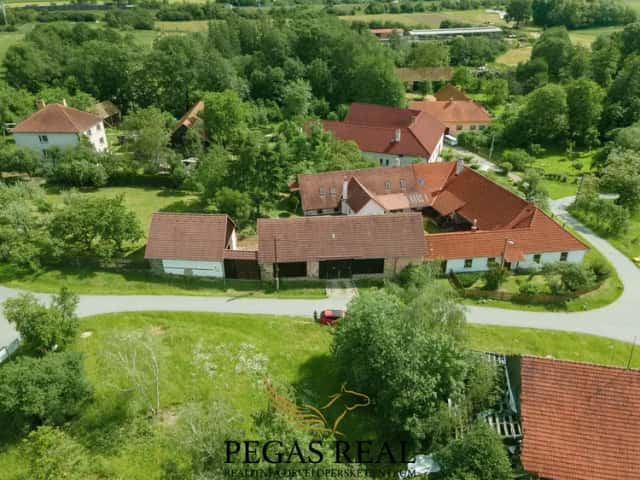 Prodej zemědělské usedlosti v části obce Ruda - Lhotka / u Tasova /, Ruda, okres Žďár nad Sázavou
