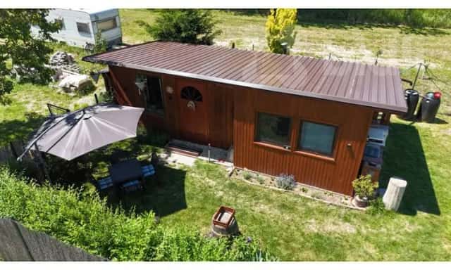 Dřevěná chata 25 m2 se zahradou 422 m2 - u letiště, Břeclav, Břeclav