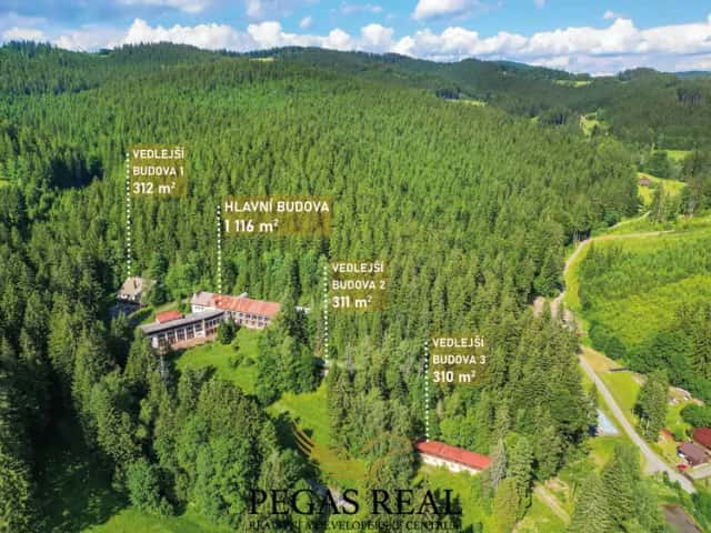 Komplex pozemků a budov - Velké Karlovice, Miloňov, Velké Karlovice, okres Vsetín