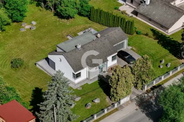 Prostor, soukromí a pohodlí – krásný dům 5+kk na pozemku 1 403 m2, Zádveřice-Raková, okres Zlín