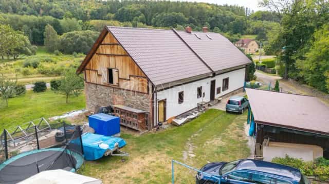 prodej rodinného domu s pozemky v Lichnově u Krnova, Lichnov