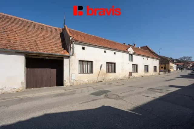 Prodej objektu 4+1 s příslušenstvím a rozsáhlým pozemkem, město Mikulov, Pod Platanem 281/26, Mikulov, okres Břeclav