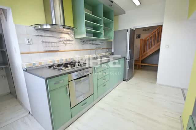 Prostorný byt v RD 5+1 160 m2, se zahradou - Závada u Ostravy, Závada, okres Opava