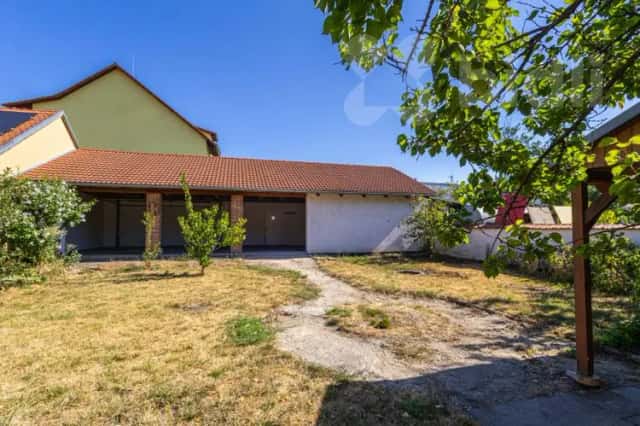 Stavební pozemek 320 m² s projektem a stavebním povolením - Mikulov, Mikulov, okres Břeclav