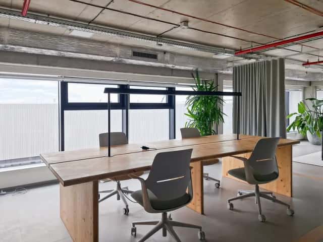 Soukromé kancelářské prostory pro 5 osobu v Regus D1 Ricany, Obchodní, Říčany, okres Praha-východ