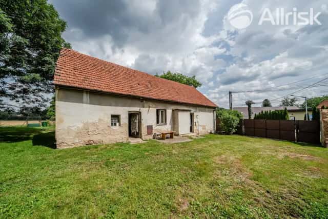 Vesnický RD 3+1 + půda s výhledem na hrad. k rekonstrukci, pozemek 2830 m2, Jeseník nad Odrou, okres Nový Jičín
