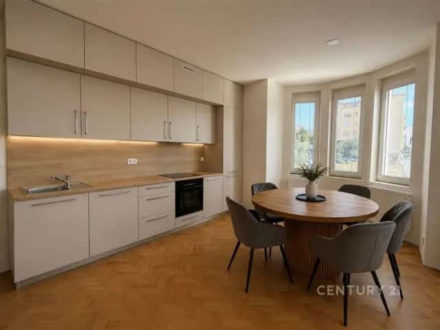 Pronájem bytu 2+kk, 61 m2, Sklep, Jeseniova, Jeseniova, Praha 3