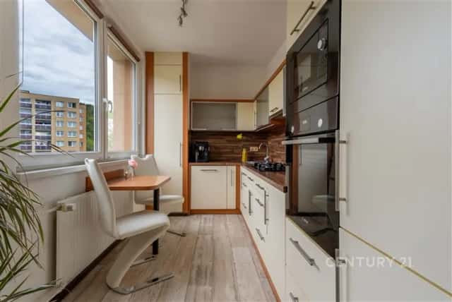 Prodej bytu 3+1, 69 m2 s lodžií, Třinec - Dolní Líštná, Sosnová, Třinec, okres Frýdek-Místek