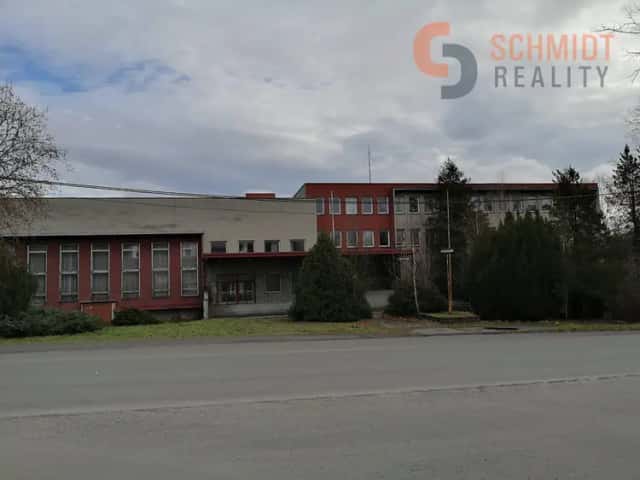 Komerční objekt s rozsáhlými pozemky v Jeseníku nad Odrou, Jeseník nad Odrou, okres Nový Jičín