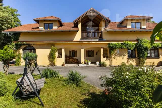 Prostorný dům přímo v centru Lipna nad Vltavou, Lipno nad Vltavou, okres Český Krumlov