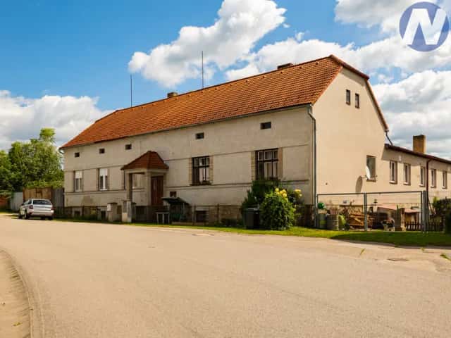 Jarošov nad Nežárkou, komerční objekt, Jarošov nad Nežárkou, okres Jindřichův Hradec